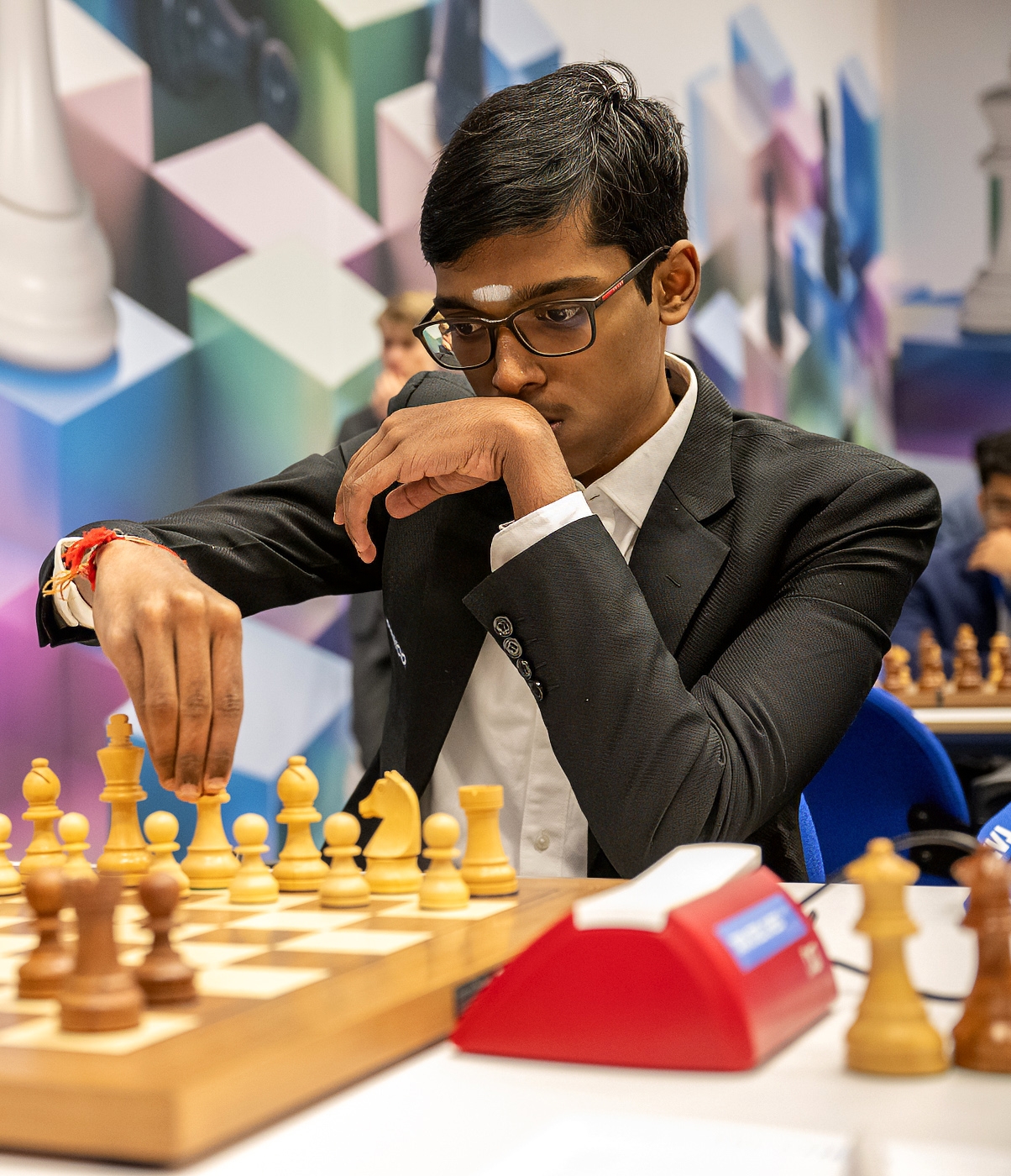 Sinquefield Cup dag 4: Praggs dronningoffer avslutter Van Foreests uke